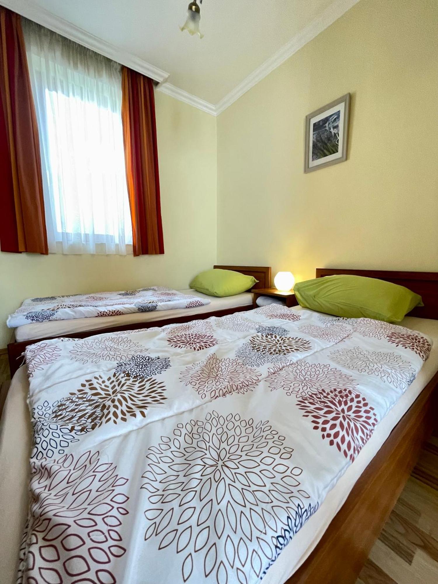 Appartement Kastelo Teraso 잘레크세니 외부 사진